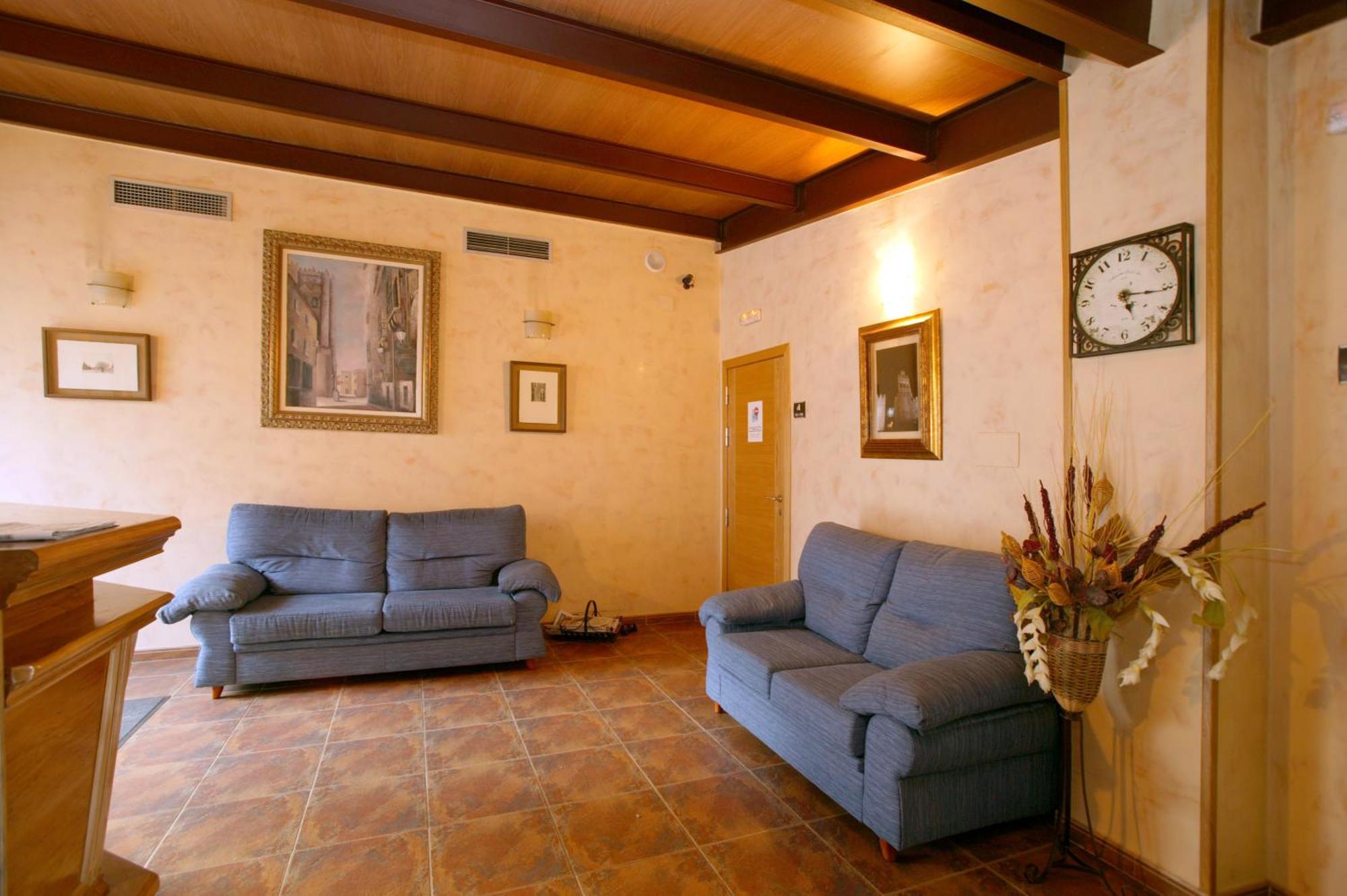 Hotel Las Murallas อาบีลา ภายนอก รูปภาพ