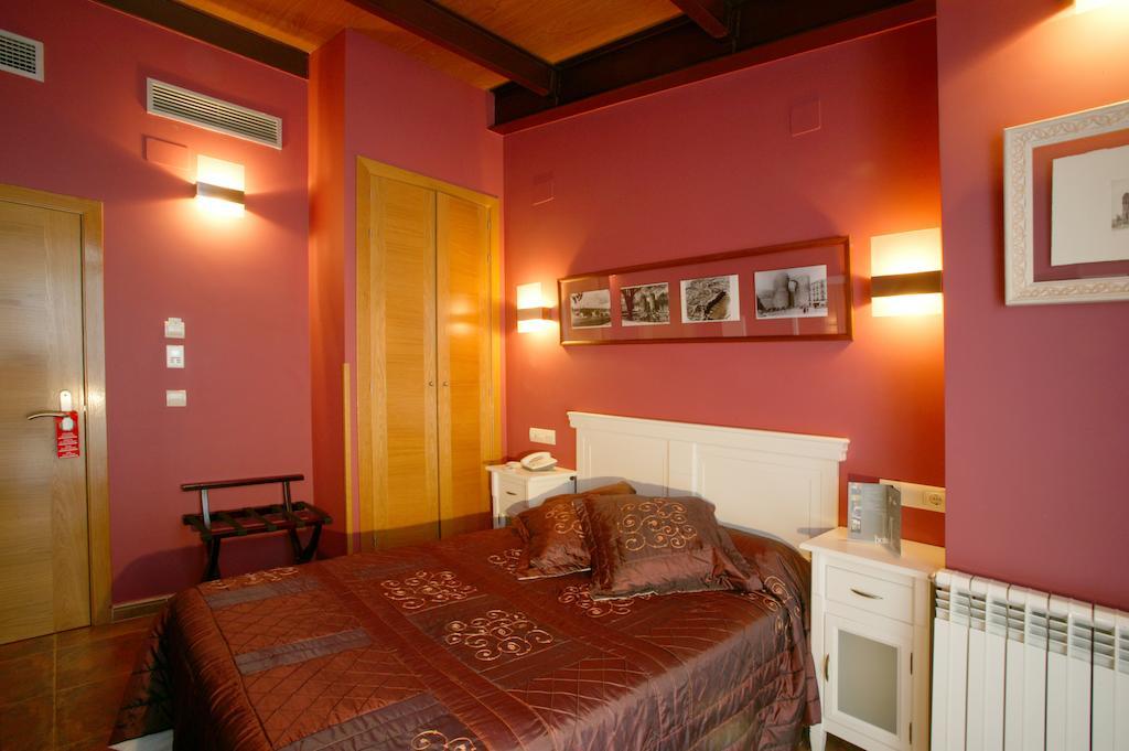 Hotel Las Murallas อาบีลา ภายนอก รูปภาพ