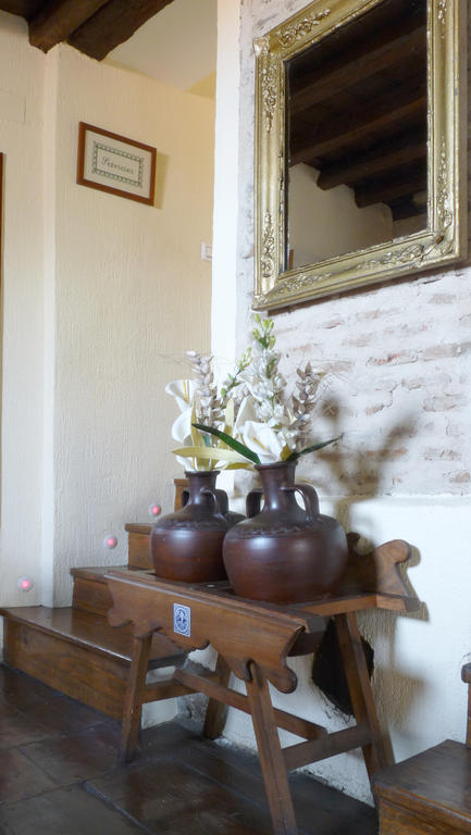 Hotel Las Murallas อาบีลา ภายนอก รูปภาพ